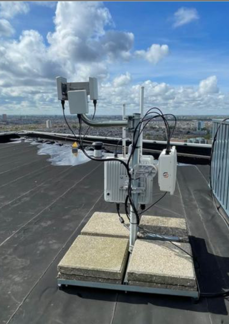SENID+ Sector drone detection system with directional antennas for enhanced urban performance